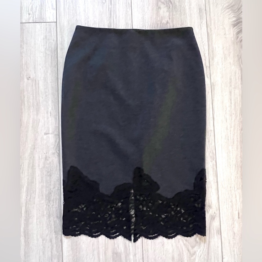 (NWT) Vince Camuto Pencil Skirt with lace, size 0